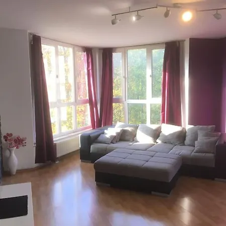 4 Zimmer Wohnung Mit 6 Betten Nahe Hamburg Glinde  Buitenkant foto