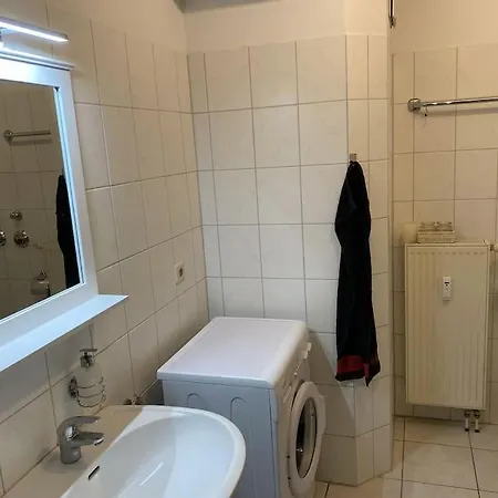 4 Zimmer Wohnung Mit 6 Betten Nahe Hamburg Glinde  Buitenkant foto