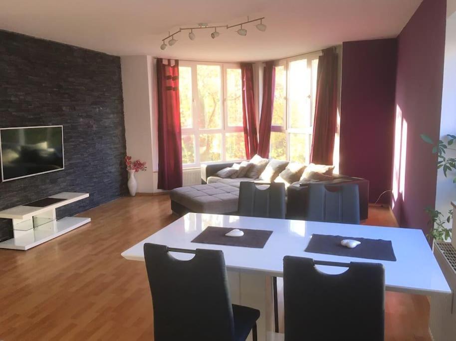 4 Mit 6 Betten Nahe Hamburg * Glinde (Schleswig-Holstein)